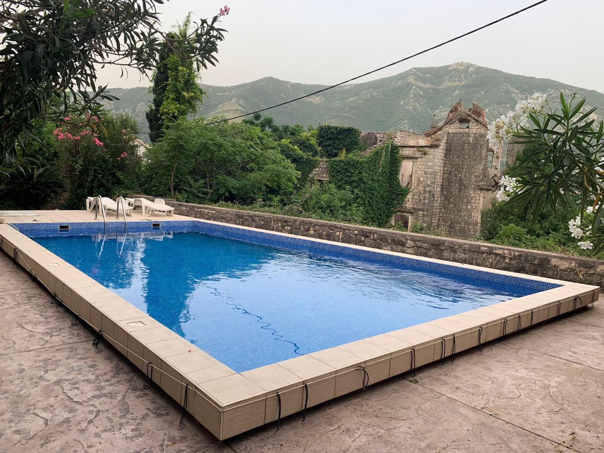 Apartment With Swimmingpool, Seaview And Large Terrace, 1St Floor, Min 2 Persons Dobrota Exterior foto